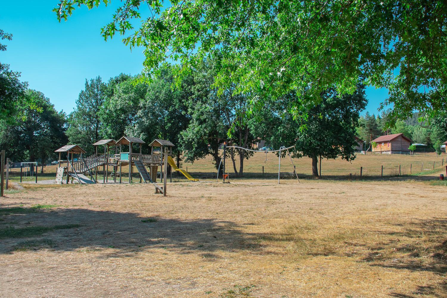 Village De Gites Du Malzieu Le Malzieu-Ville Dış mekan fotoğraf